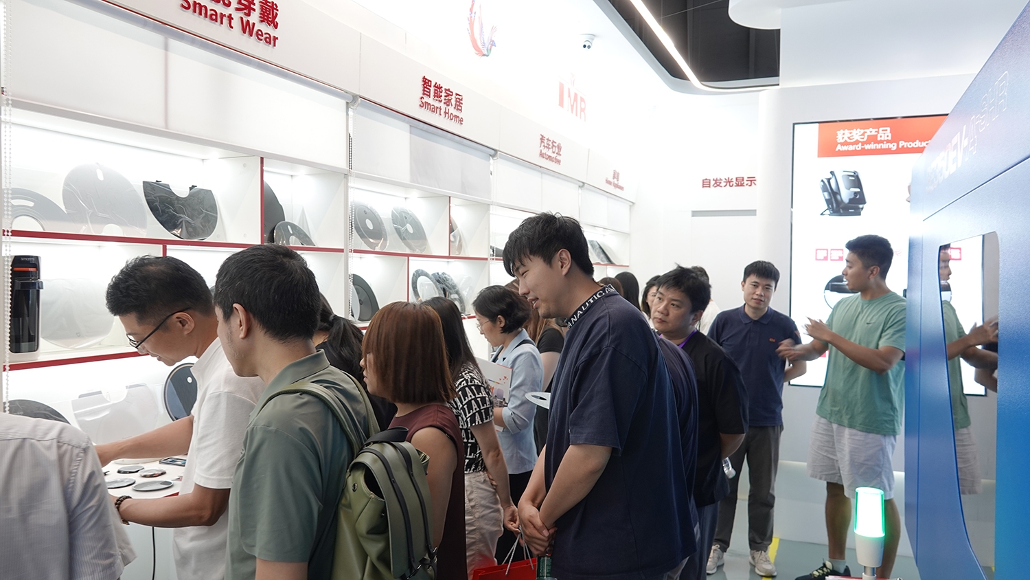 CMF设计研修班深入我司参访交流,共研智能表面工艺之美(图6) DSC09652.JPG